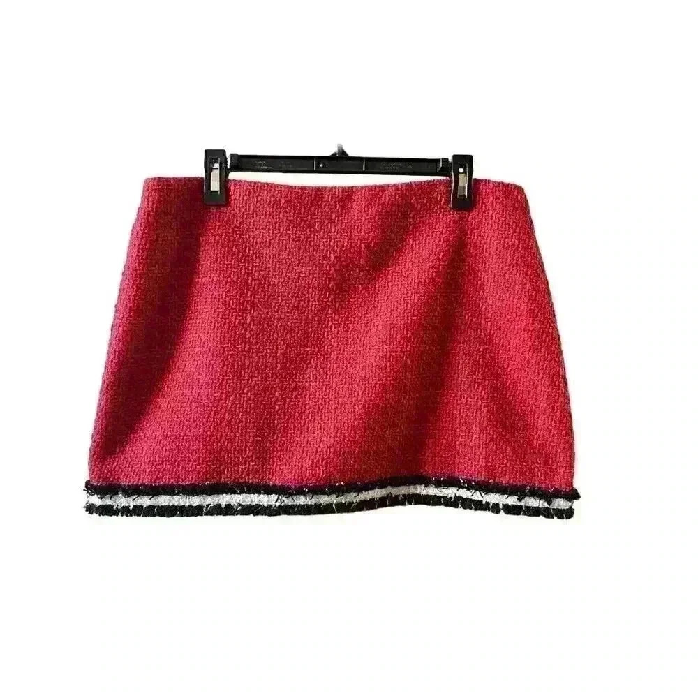New Alice + Olivia Rubi Micro Skirt Tweed in Perfect Ruby, Black, White Size 14 - Picture 7 of 11
